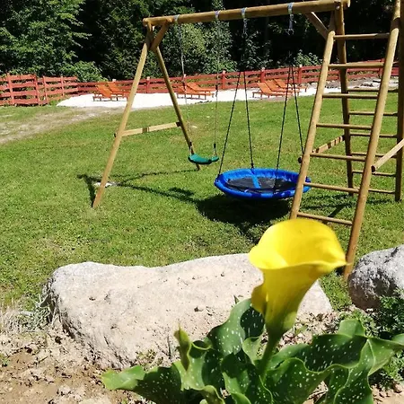 Dziedziniec Karkonoszy Dom wakacyjny Podgórzyn