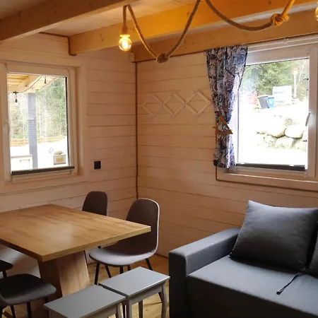 別荘 Dziedziniec Karkonoszy *