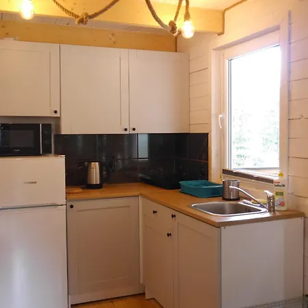 別荘 Dziedziniec Karkonoszy ポドグジン