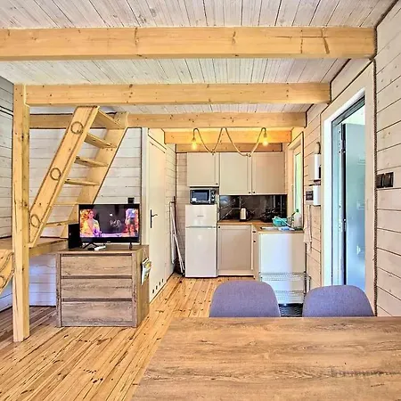 Dziedziniec Karkonoszy Tatil Evi *