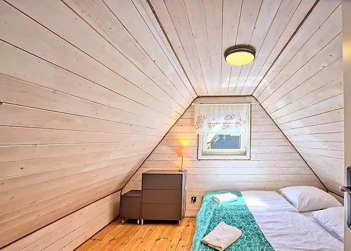 Dziedziniec Karkonoszy * 포드고르진